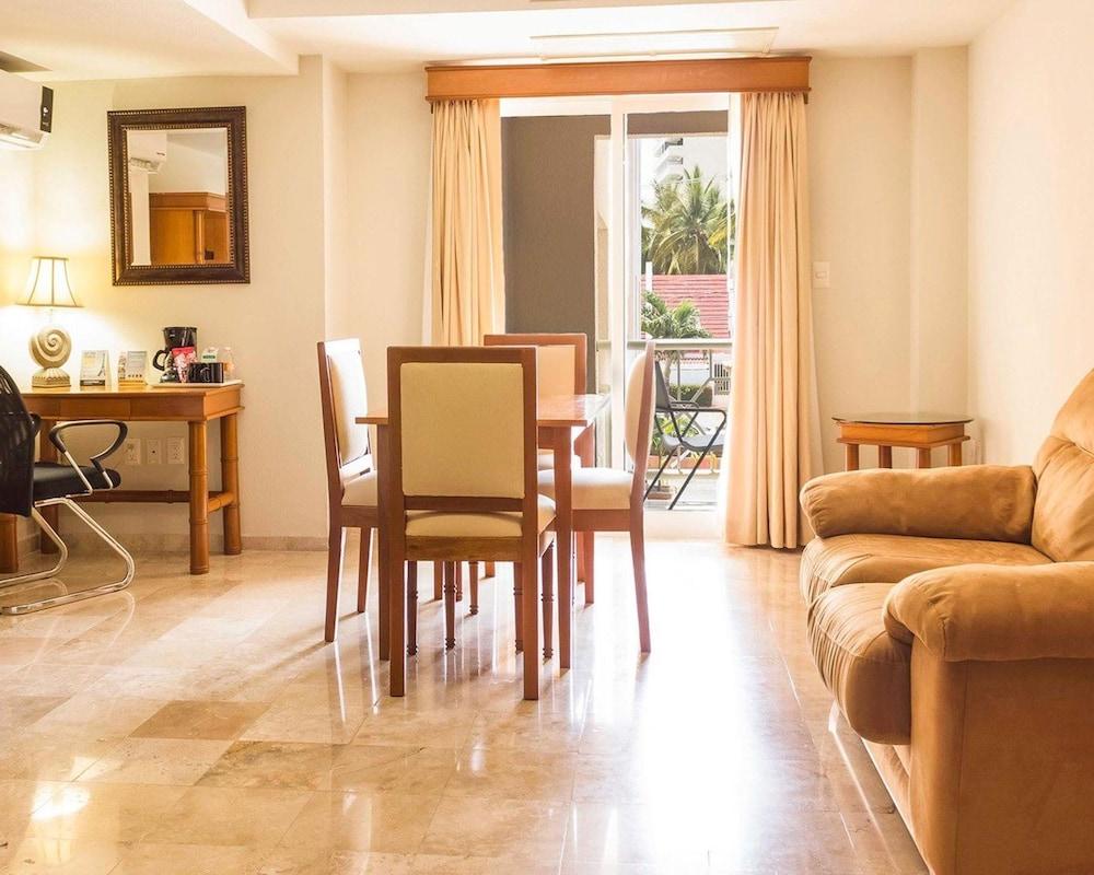 Quality Inn Mazatlan Ngoại thất bức ảnh