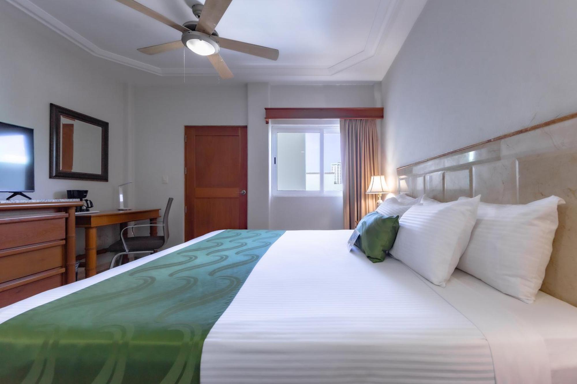 Quality Inn Mazatlan Ngoại thất bức ảnh
